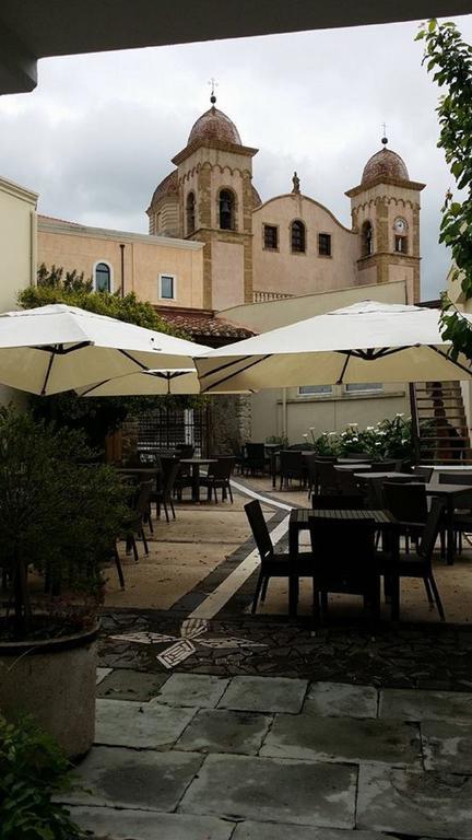 Abas Ristorante Pizzeria Affittacamere Ales Exterior photo